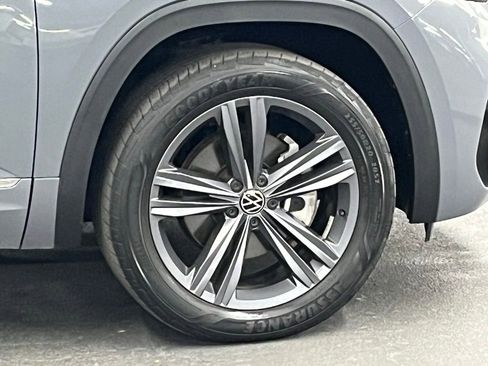 Used 2022 Volkswagen Atlas Cross Sport SEL R-Line image 41