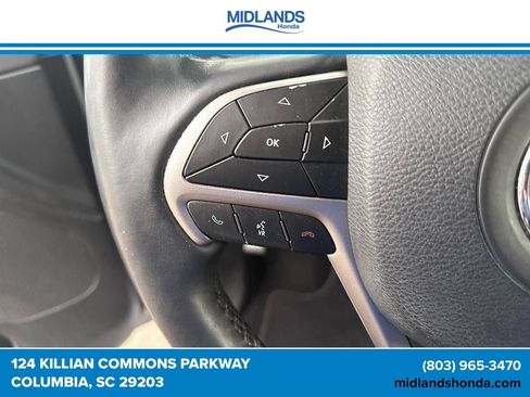 Used 2019 Jeep Grand Cherokee Limited AWD/4WD image 26