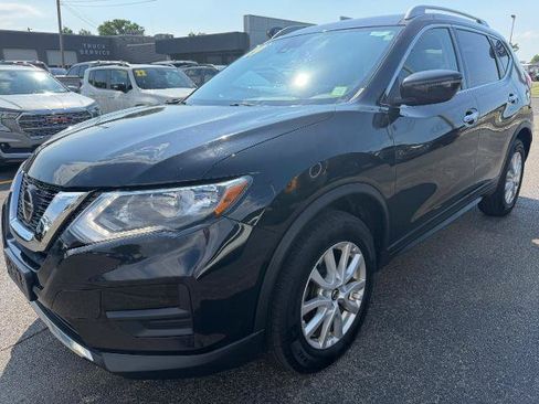 Used 2019 Nissan Rogue SV AWD/4WD image 4