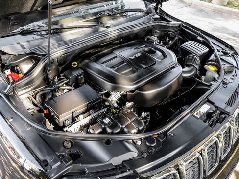 Used 2018 Jeep Grand Cherokee Limited image 59