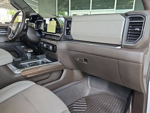 Certified 2024 Chevrolet Silverado 1500 LT Trail Boss w/ Convenience Package II AWD/4WD image 29