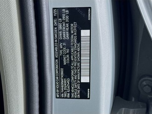 New 2026 Volvo XC60 T8 Ultra w/ Protection Package Premier image 33