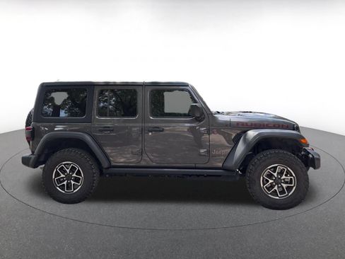 Used 2026 Jeep Wrangler Unlimited Rubicon AWD/4WD image 11