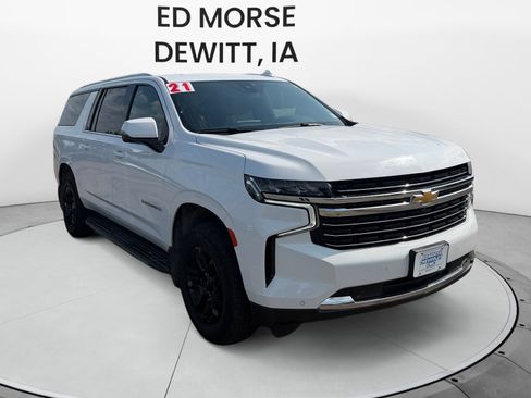 Used 2021 Chevrolet Suburban LT w/ Luxury Package AWD/4WD image 7