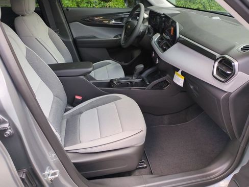 New 2026 Chevrolet TrailBlazer LS w/ LS Convenience Package FWD image 33