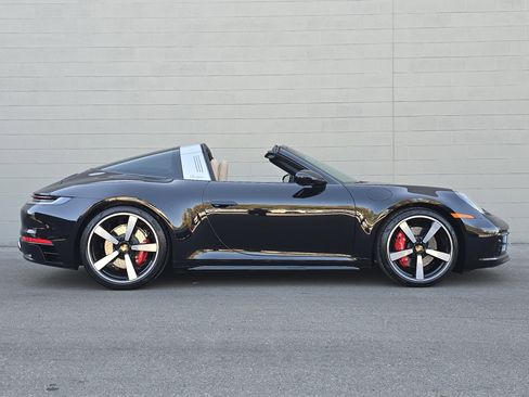 Certified 2024 Porsche 911 Targa 4S image 10