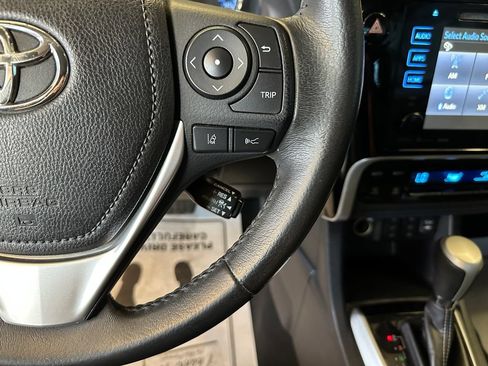 Used 2017 Toyota Corolla XSE w/ Carpet Mat Package (TMS) FWD image 12
