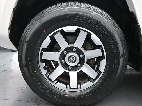 Used 2019 Toyota 4Runner TRD Off-Road image 14