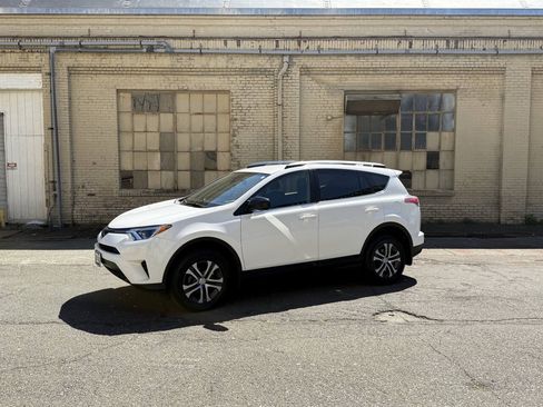 Used 2018 Toyota RAV4 LE w/ All Weather Liner Package AWD/4WD image 3