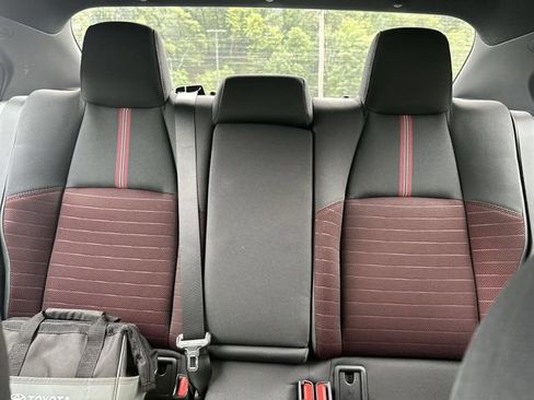 Used 2023 Toyota Corolla SE w/ Carpet Mat Package (TMS) FWD image 27