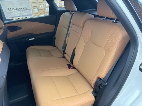 New 2026 Lexus RX 450h AWD image 15