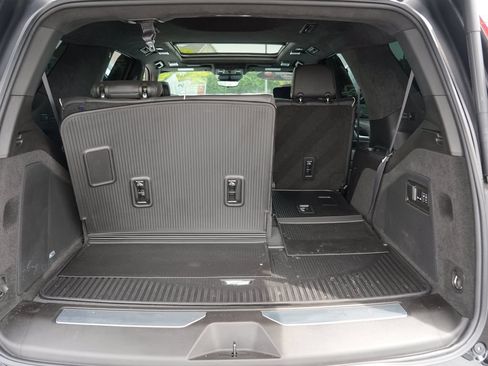 Used 2024 Cadillac Escalade V AWD/4WD image 31