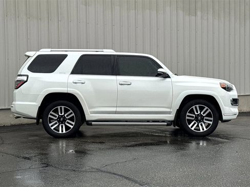 Used 2021 Toyota 4Runner Limited image 4