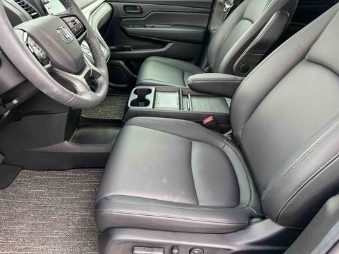 Used 2026 Honda Odyssey EX-L image 13