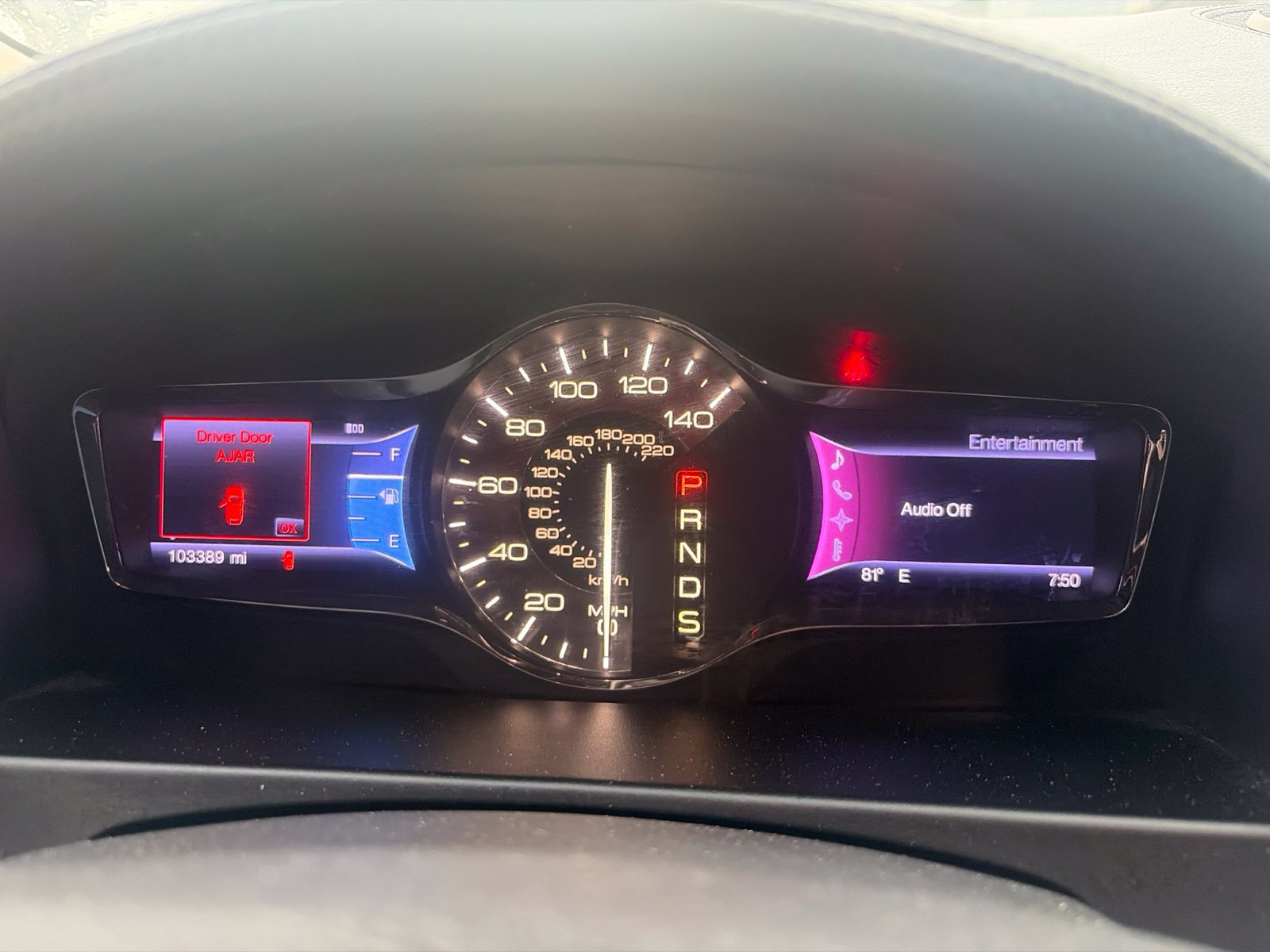 Used 2013 Lincoln MKX FWD image 23
