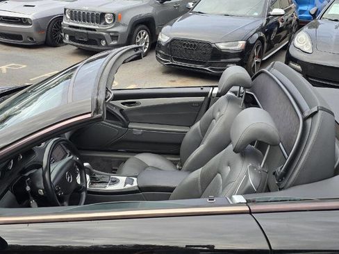 Used 2005 Mercedes-Benz SL 55 AMG SL 55 AMG 2dr Convertible image 23