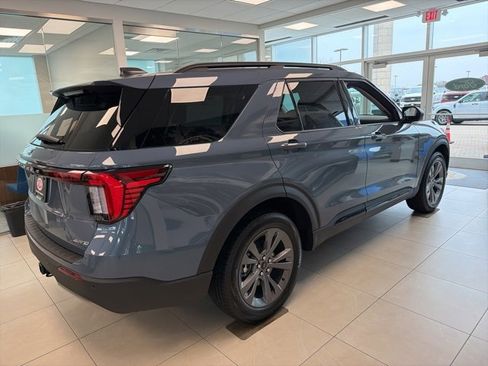 New 2026 Ford Explorer Active image 2