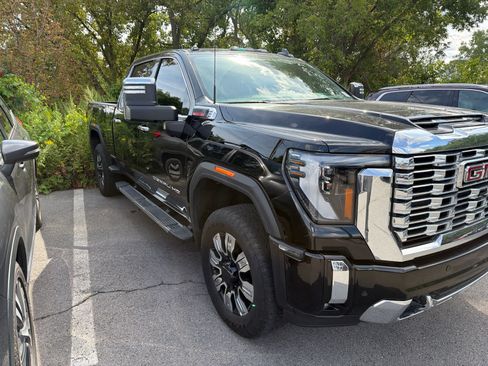 Used 2024 GMC Sierra 2500 Denali w/ Denali Reserve Package AWD/4WD image 47