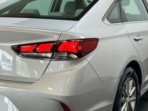 Used 2019 Hyundai Sonata SE FWD image 12