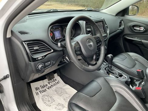 Used 2023 Jeep Cherokee Altitude Lux image 16