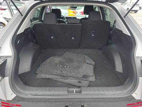 Used 2025 Hyundai Ioniq 5 SE RWD image 15
