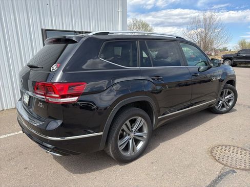 Used 2019 Volkswagen Atlas SEL R-Line image 3
