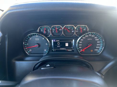 Used 2017 Chevrolet Suburban Premier image 15