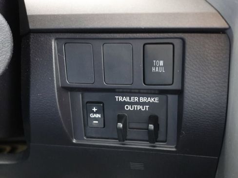 Used 2021 Toyota Tundra SR5 w/ Trail Edition image 25