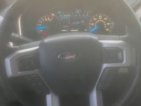 Used 2016 Ford F150 Lariat w/ Equipment Group 502A Luxury image 6