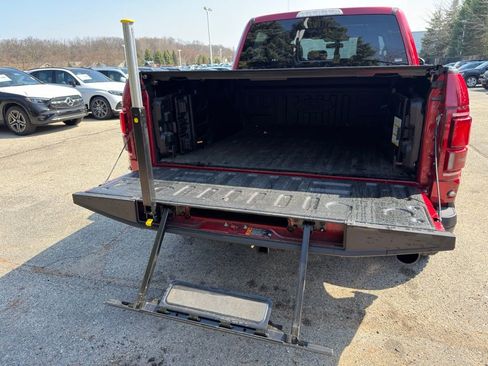 Used 2019 Ford F150 Raptor w/ Equipment Group 802A Luxury image 38