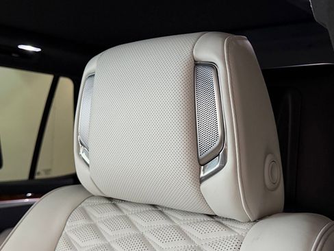 New 2025 Cadillac Escalade Premium Luxury Platinum AWD/4WD image 45