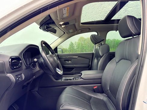 Used 2023 Honda Pilot Elite image 2
