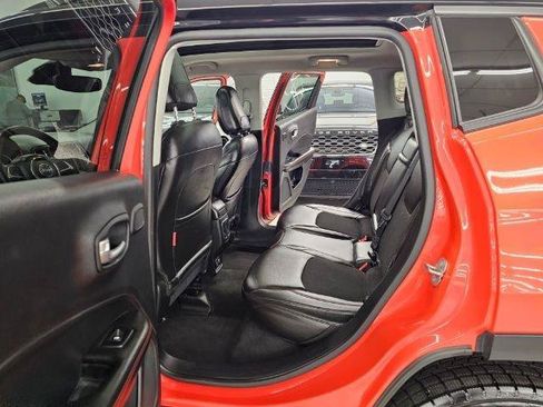 Used 2018 Jeep Compass Trailhawk w/ Navigation Group AWD/4WD image 31