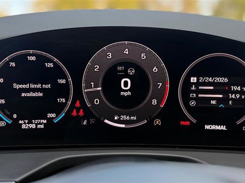 Used 2025 Porsche Panamera 4 image 43