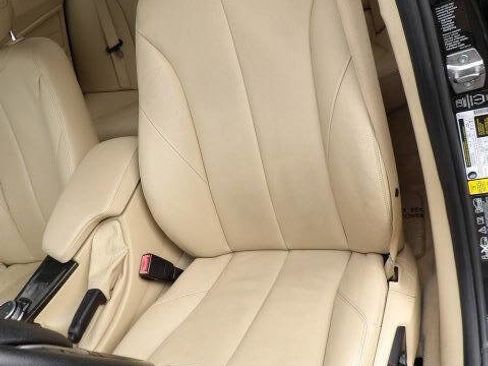 Used 2015 BMW 328i xDrive Sedan w/ Premium Package image 12