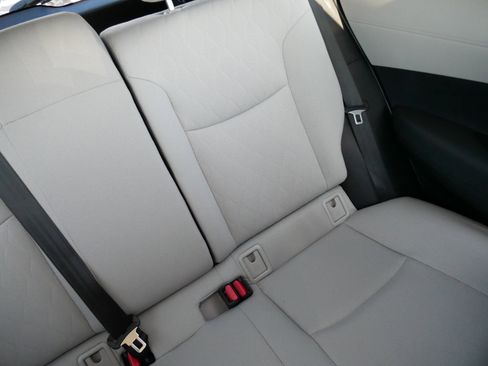 Used 2024 Toyota Corolla Cross LE w/ Moonroof Package image 14