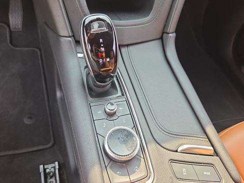 Used 2021 Cadillac XT5 Premium Luxury FWD image 22