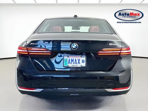 Used 2026 BMW 530i xDrive AWD/4WD image 8