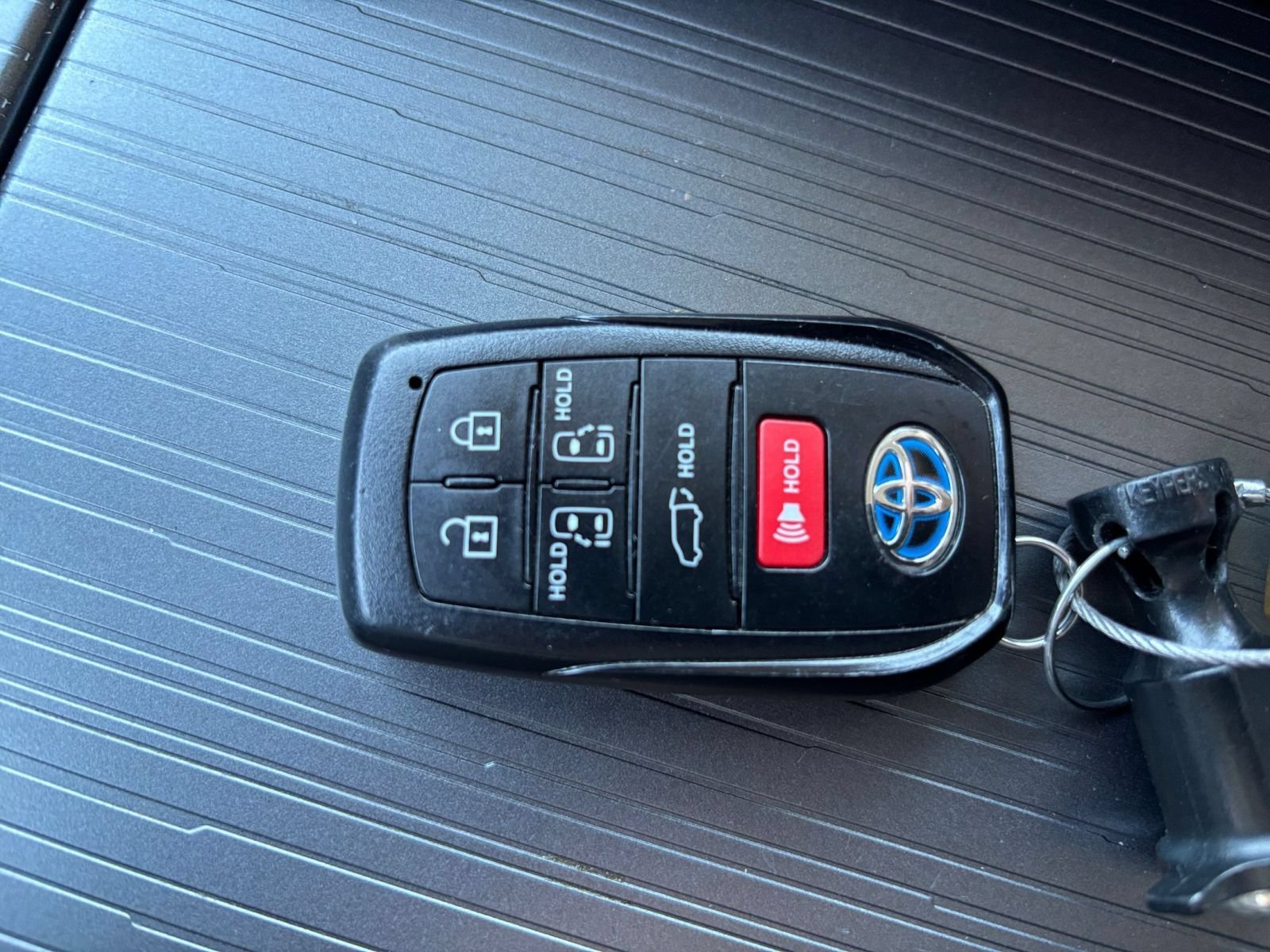 Used 2025 Toyota Sienna XLE FWD image 20