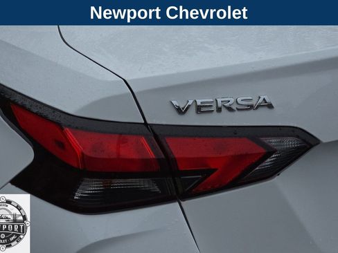 Used 2021 Nissan Versa S image 26