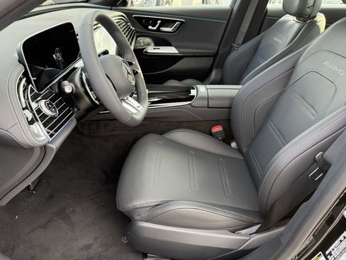 New 2026 Mercedes-Benz E 53 AMG e 4MATIC Sedan image 17