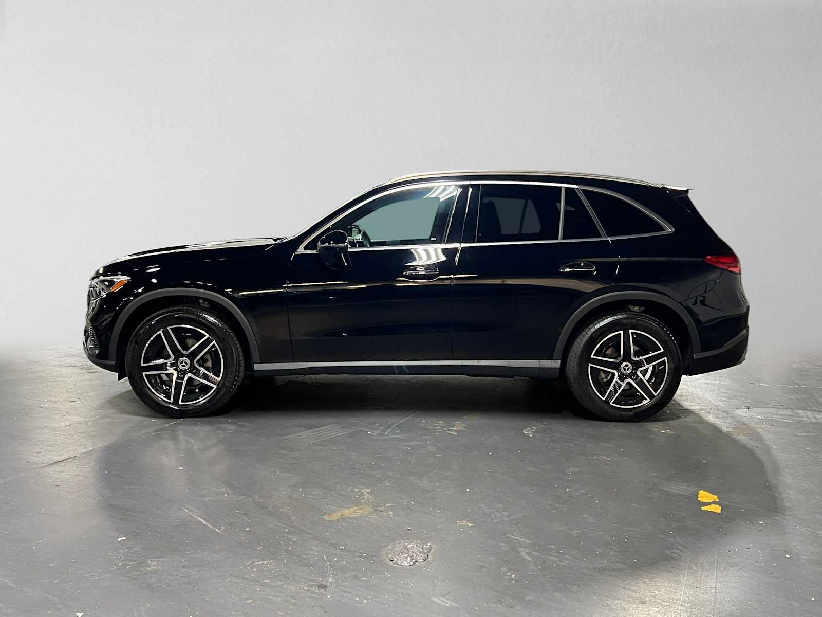 Used 2026 Mercedes-Benz GLC 300 4MATIC image 6