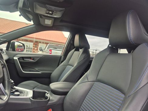 Used 2022 Toyota RAV4 XSE AWD/4WD image 24