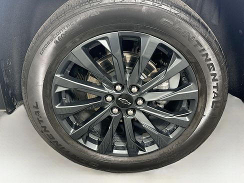 Used 2023 Chevrolet Traverse RS AWD/4WD image 11
