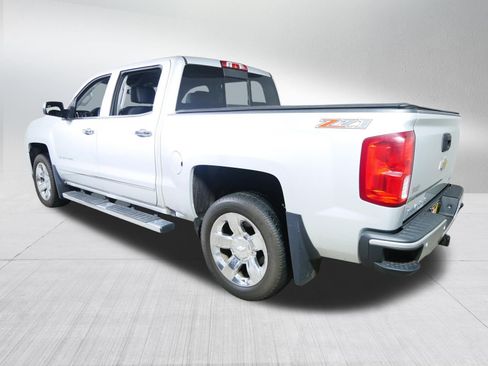 Used 2016 Chevrolet Silverado 1500 LTZ Z71 w/ LTZ Plus Package AWD/4WD image 5