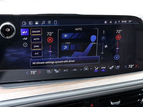 New 2026 Chevrolet Suburban High Country AWD/4WD image 25