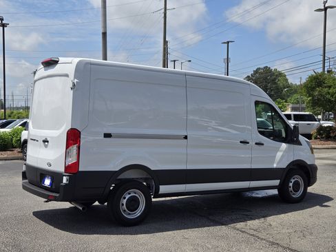 New 2026 Ford Transit 250 148 Medium Roof RWD image 8