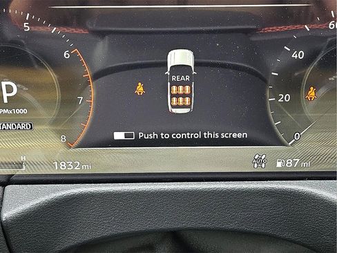 Used 2025 Nissan Armada PRO-4X image 20