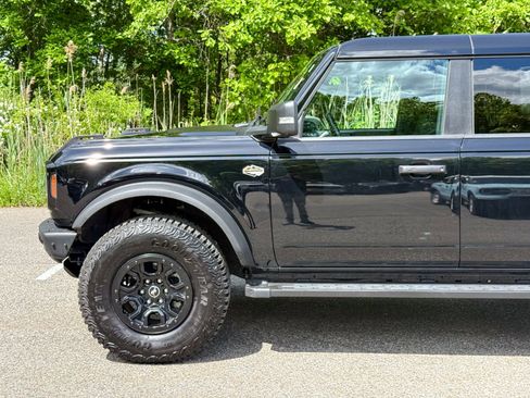 Used 2024 Ford Bronco Wildtrak AWD/4WD image 9