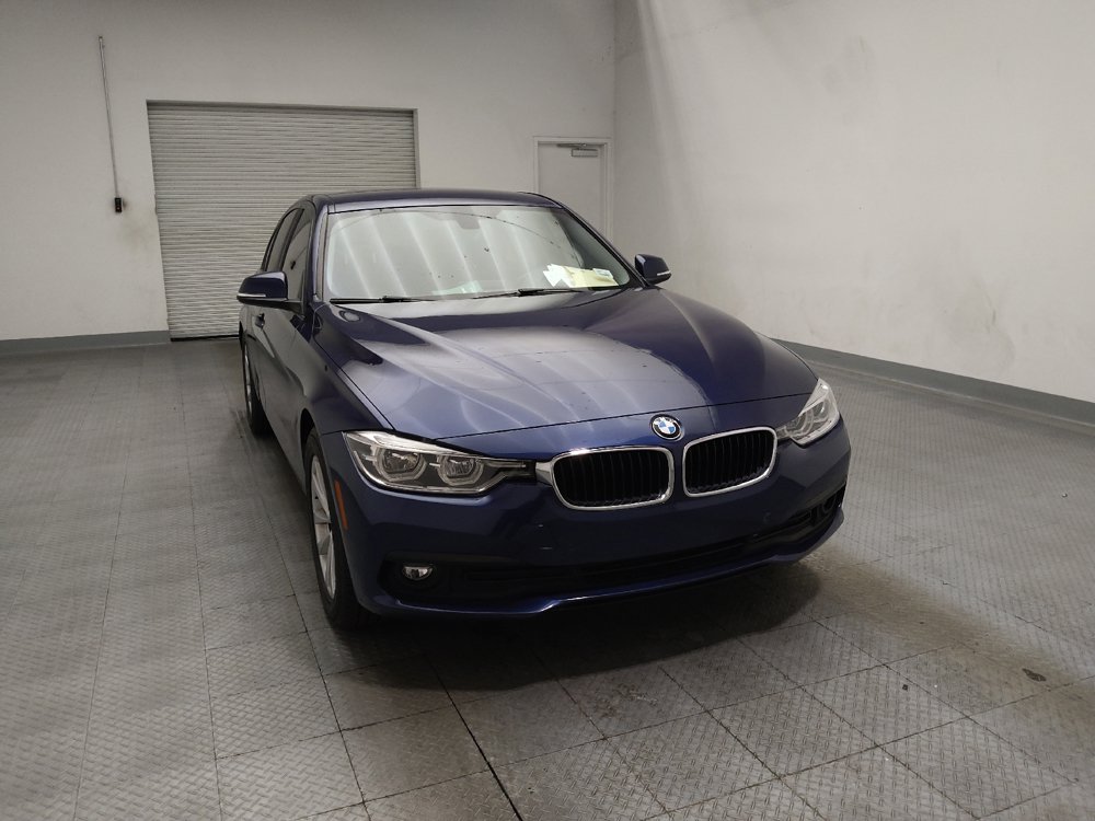 Used 2018 BMW 320i Sedan RWD image 14